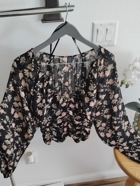 Free People Tops - Free People Black Blush Floral Ruched Long-Sleeve Crop Top